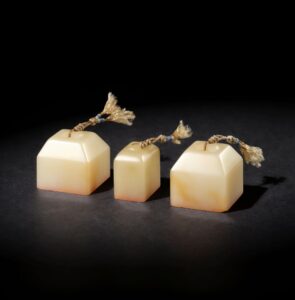 Bomhams-Live 9e7300969620a5cfd6463dfe1f697e4b